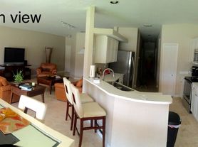 13020 Hamilton Harbour Dr