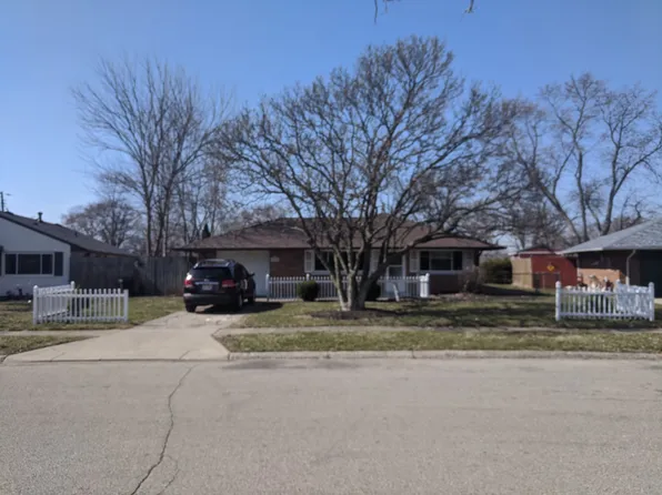 3855 Endover Rd, Dayton, OH 45439