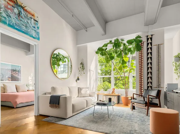 184 Kent Ave APT D504, Brooklyn, NY 11249