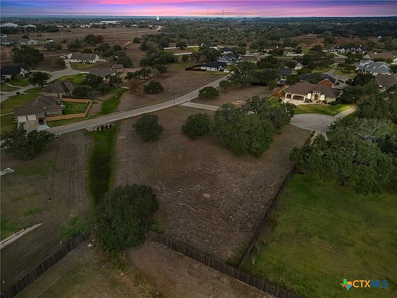 4th image of 101/103 Pin Oak Cir