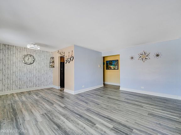 3rd image of 5711 W 128th St #22
