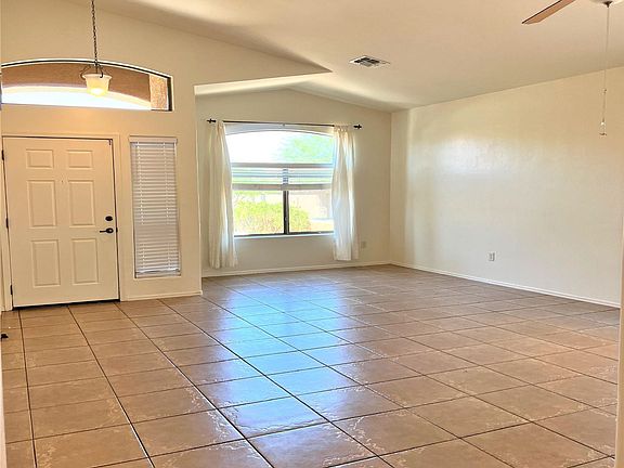 4th image of 641 W Pizzicato Ln