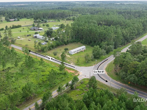 0 Day Rd, Robertsdale, AL 36567