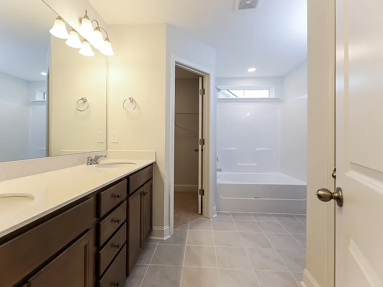 127 Renwood Rd — Photo 11