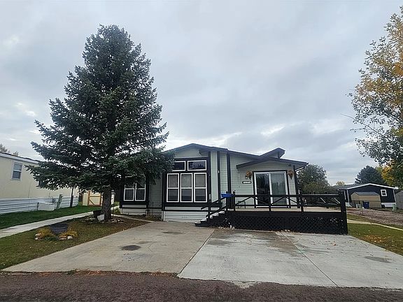 2nd image of 3805 7th St NE Trlr 14