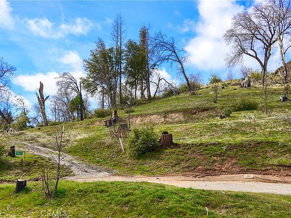 2nd image of 59827 Hillcrest Rd #2