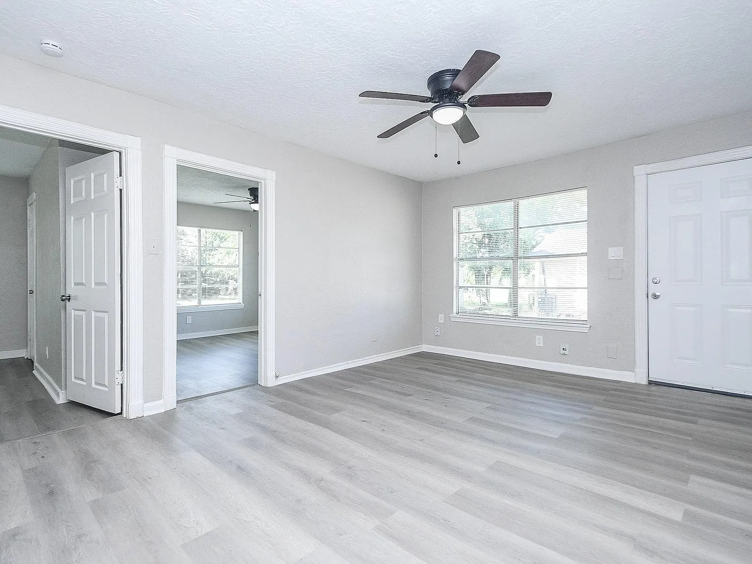 2 bed, 1.0 bath, 700 sqft, $795 — Photo 4