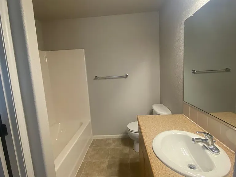 6587 Cambridge Pl — Photo 14