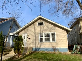 605 N Butrick St, Waukegan, IL 60085
