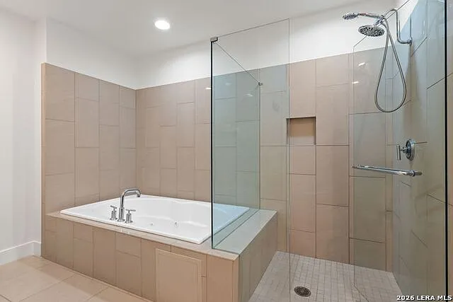 610 Market E #2708 — Photo 11