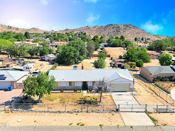 16435 Stagecoach Ave, Lake Los Angeles, CA 93591