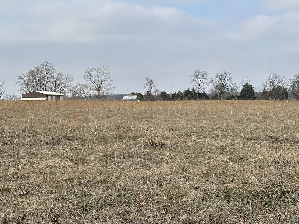 2nd image of 7556 Cairo Bend Rd