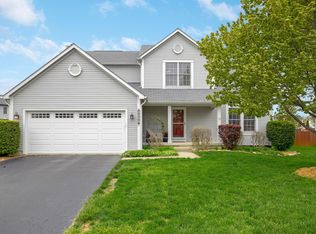 2945 Lake Hollow Rd, Hilliard, OH 43026