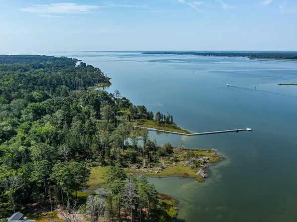 5 Pintail Cove Ln N, Foster, VA 23056