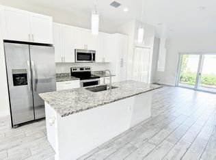 1566 W 26th Ct, West Palm Beach, FL 33404