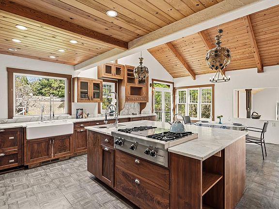 2nd image of 27851 Ten Mile Road