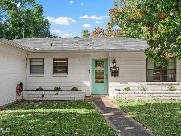 5702 River Rd — Photo 2