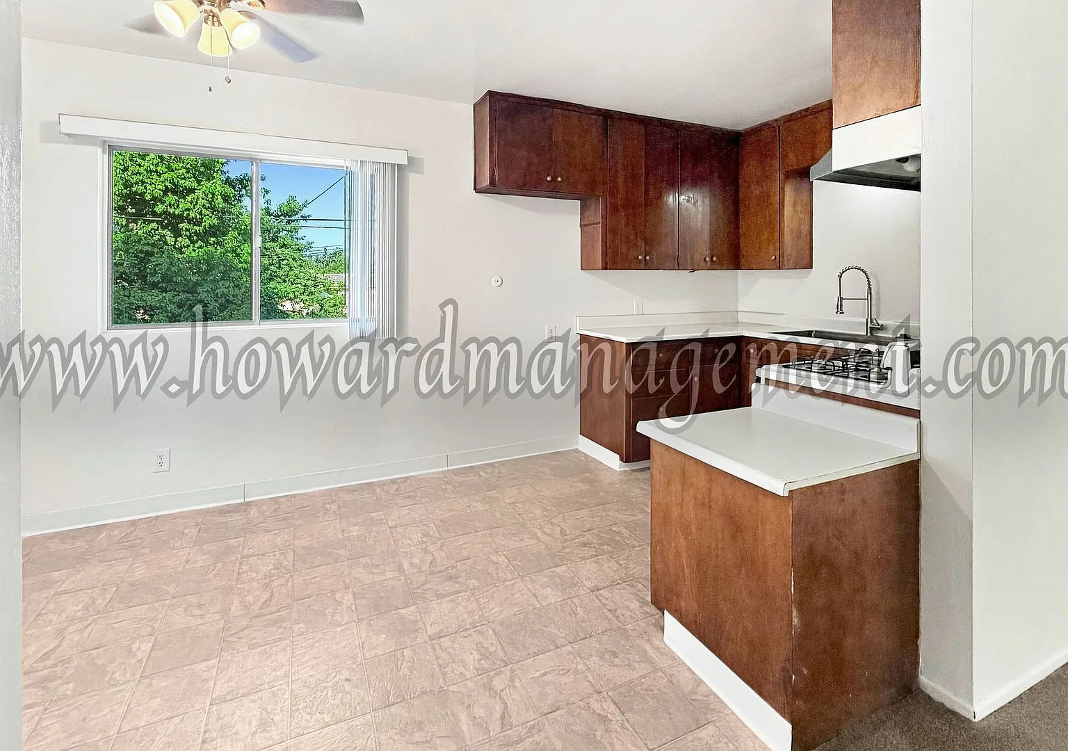 7219-7225 La Cienega — Photo 3