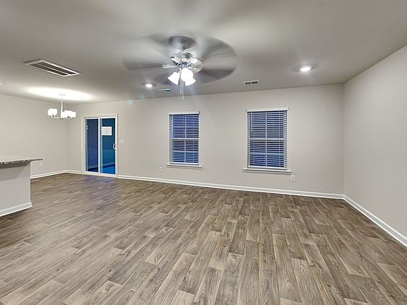 5th image of 96 Salers Ln