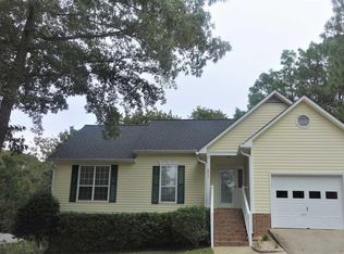 201 Pin Oak Dr, Lexington, SC 29073