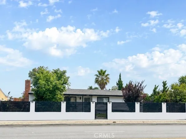 9444 Cedar Ave, Bloomington, CA 92316