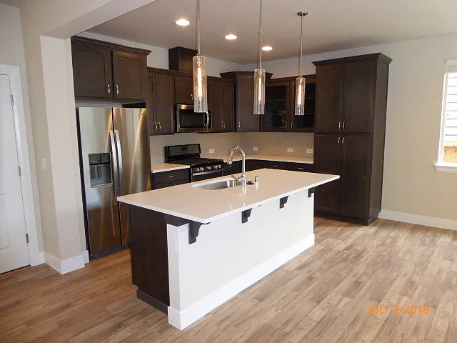 Beautiful 4 Bed 3.5 Bath Home in Lynnwood — Photo 4