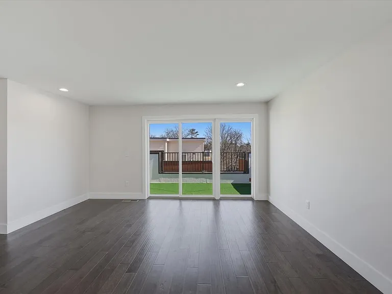 3912 Edwards Rd — Photo 55