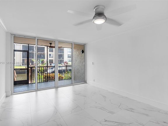 5th image of 12 Royal Palm Way #1030