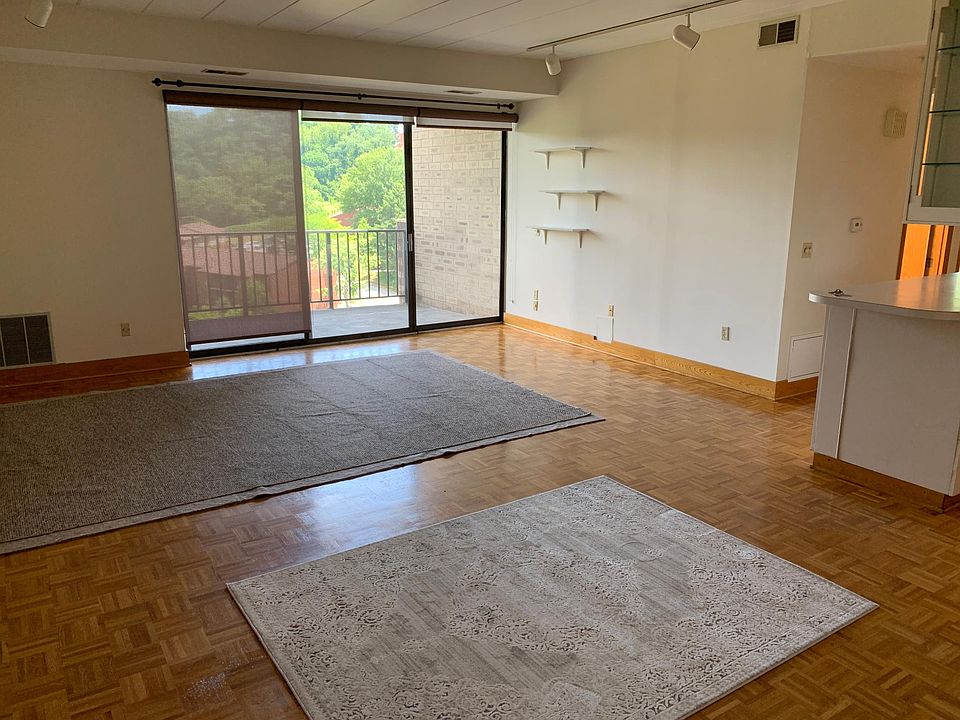 1st image of 1400 Smokey Wood Dr APT 906