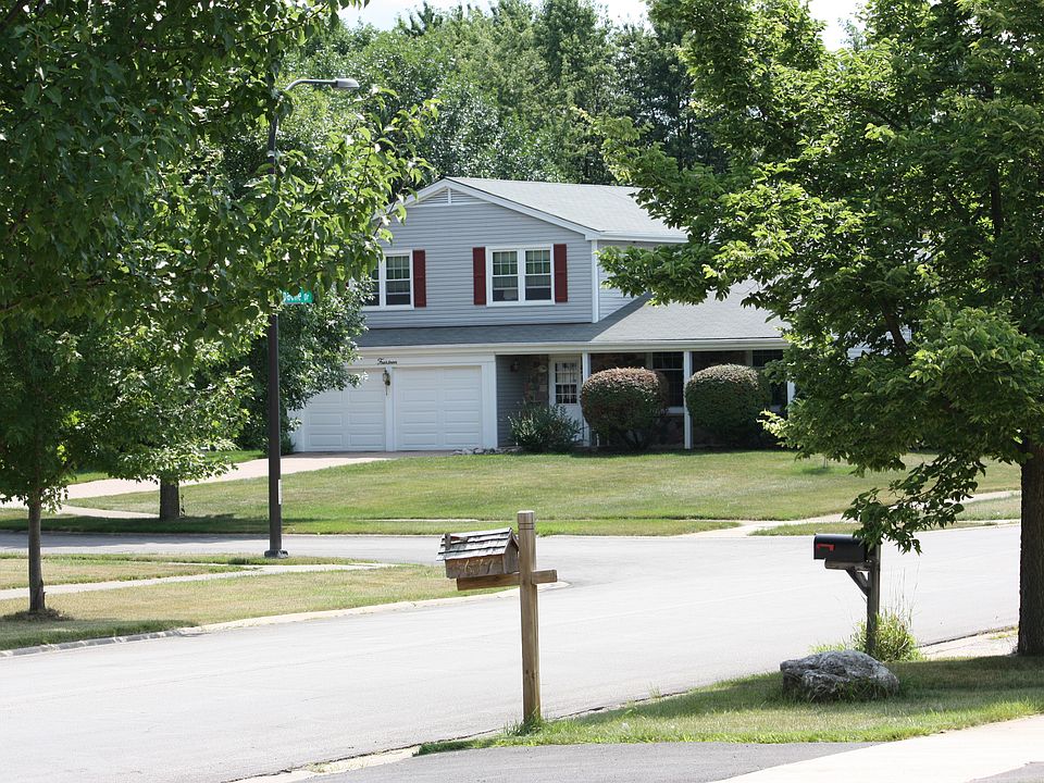 2nd image of 14 Miami Ct