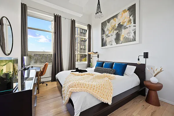 Sold by Compass | media 5