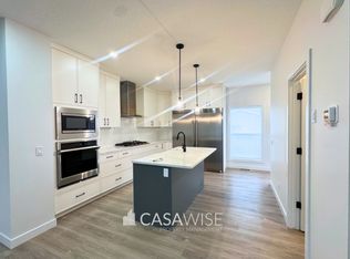 1227 Plum Bnd SW, Edmonton, AB T6X 3B5