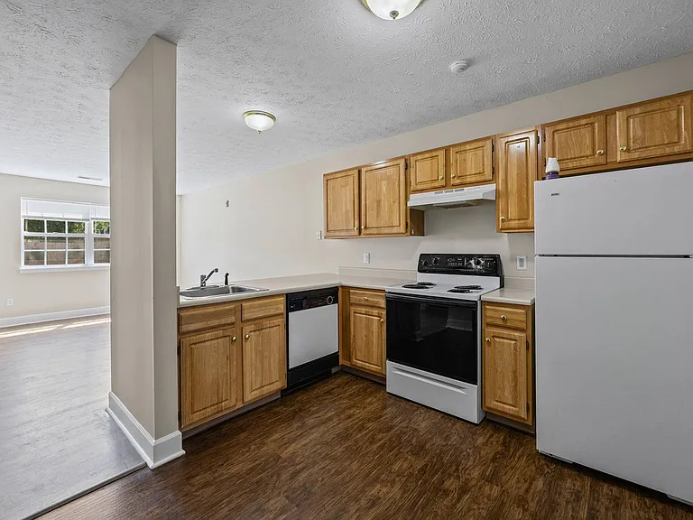 Gateway Apartments — Photo 31