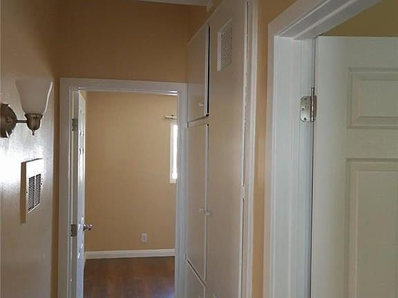3rd image of 917 W Hellman Ave #A