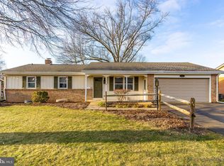 852 Fairview Ave, Ephrata, PA 17522