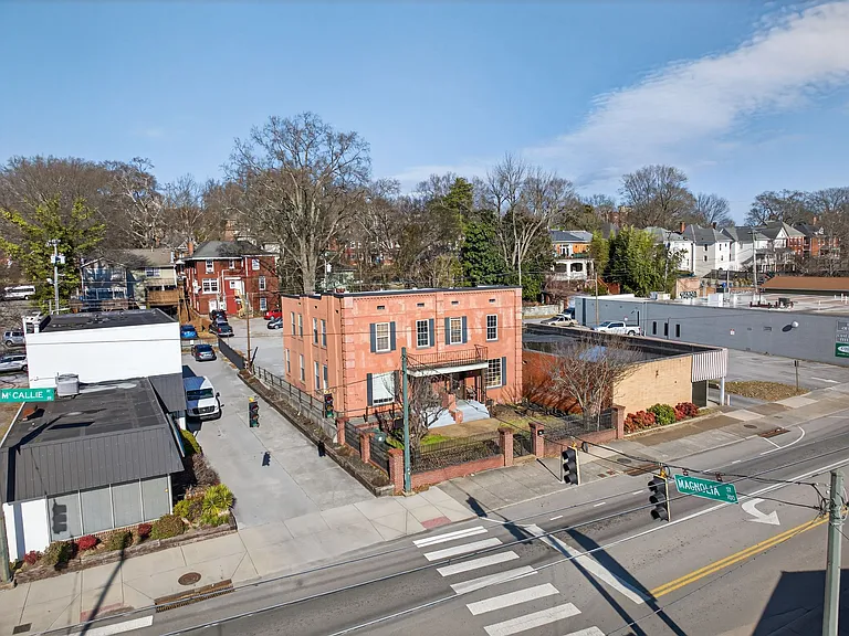823 McCallie Ave #1 — Photo 9