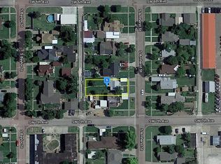 618 S Amherst St, Perryton, TX 79070