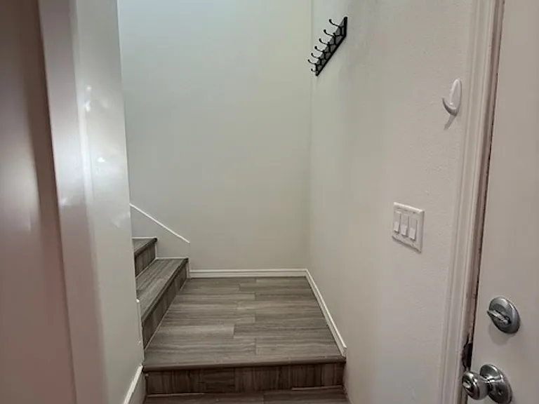 1340 Shaker Place — Photo 16