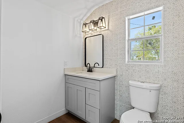 362 Avenue J — Photo 17