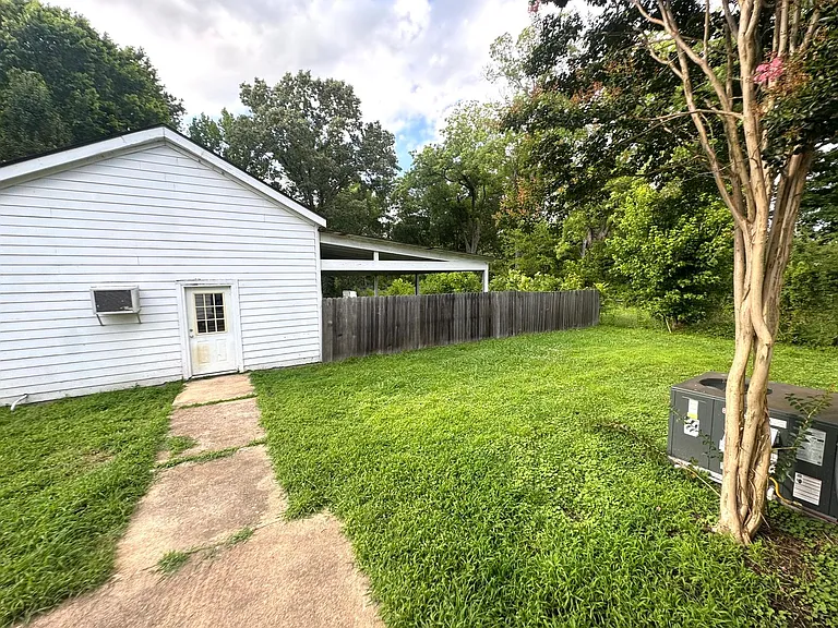 8796 Chaffee Rd — Photo 13