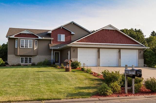 1st image of 2054 135th Ln NE