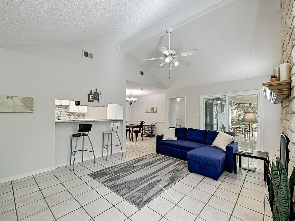 1st image of 275 Mooring Cir APT B
