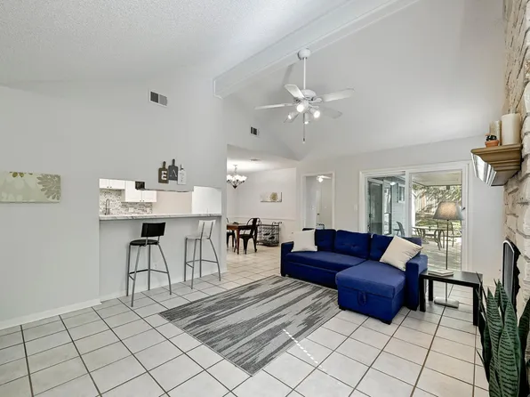 275 Mooring Cir APT B, Austin, TX 78734