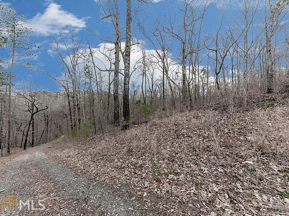 2nd image of 324 Cain Creek Overlook