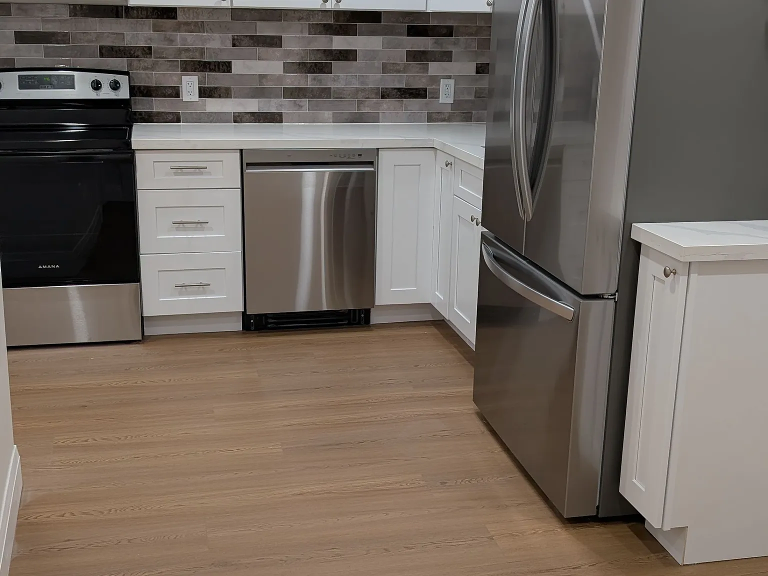 2 bed, $2,000 — Photo 2