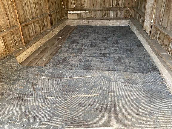 2nd image of 318 E Court St