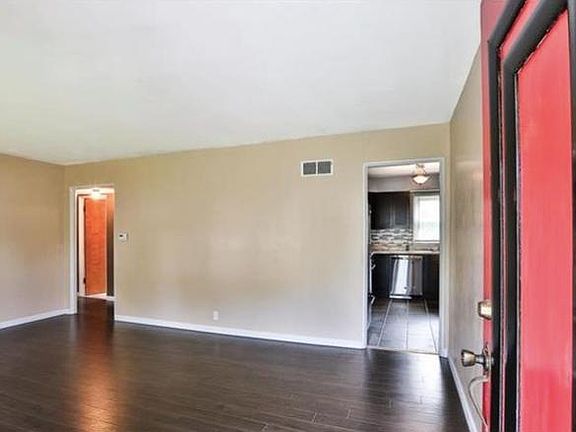 4th image of 100 La Venta Dr