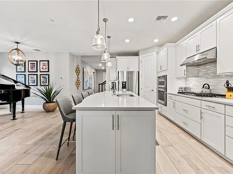 7763 Winding Cypress Dr — Photo 12