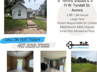 11 W Tyndal St, Aurora, MO 65605