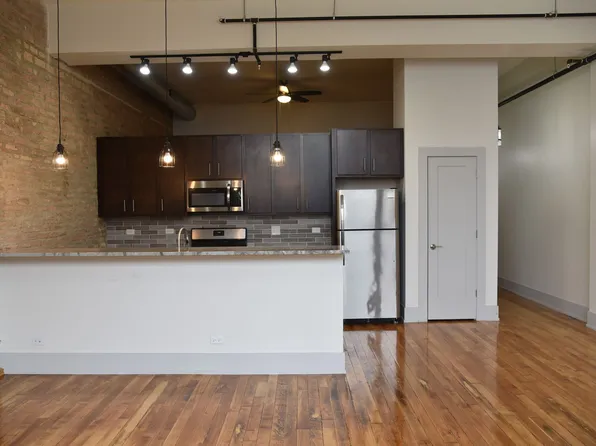 (undisclosed Address), Chicago, IL 60608